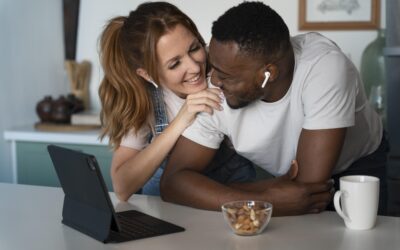 40 Romantic Words to Use When Calling Your Boyfriend