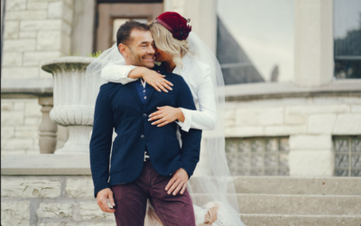 Couples are loving these pre-wedding photoshoot outfit ideas.