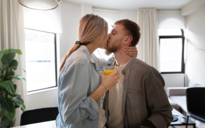 Husbands secretly love these 12 intimate gestures