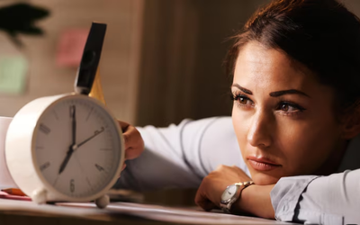 How to Know When It’s Time to Stop Waiting for Your Ex